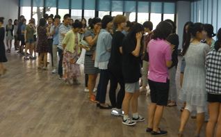 시민과 함께 하는 퍼포먼스 관련 이미지